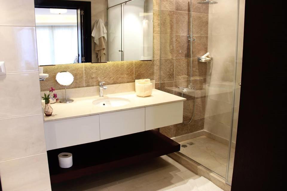 Porto Sokhna Pyramids Apartments Powered By Amer-Group Family Only 艾因苏赫纳 外观 照片