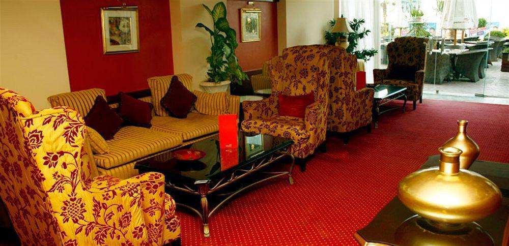 Porto Sokhna Pyramids Apartments Powered By Amer-Group Family Only 艾因苏赫纳 外观 照片