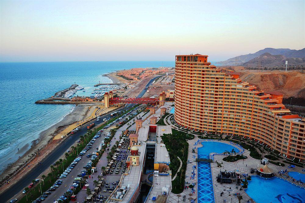Porto Sokhna Pyramids Apartments Powered By Amer-Group Family Only 艾因苏赫纳 外观 照片