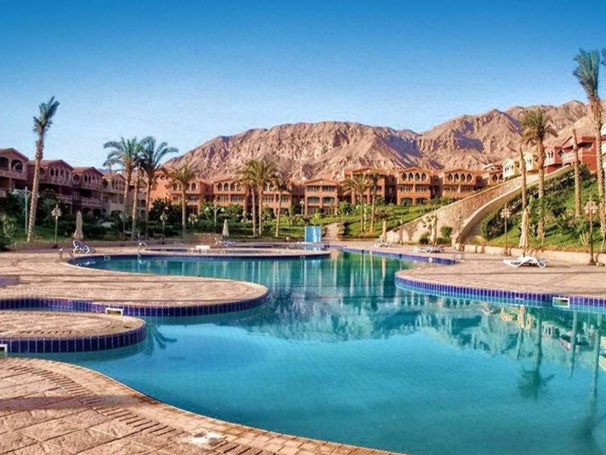 Porto Sokhna Pyramids Apartments Powered By Amer-Group Family Only 艾因苏赫纳 外观 照片