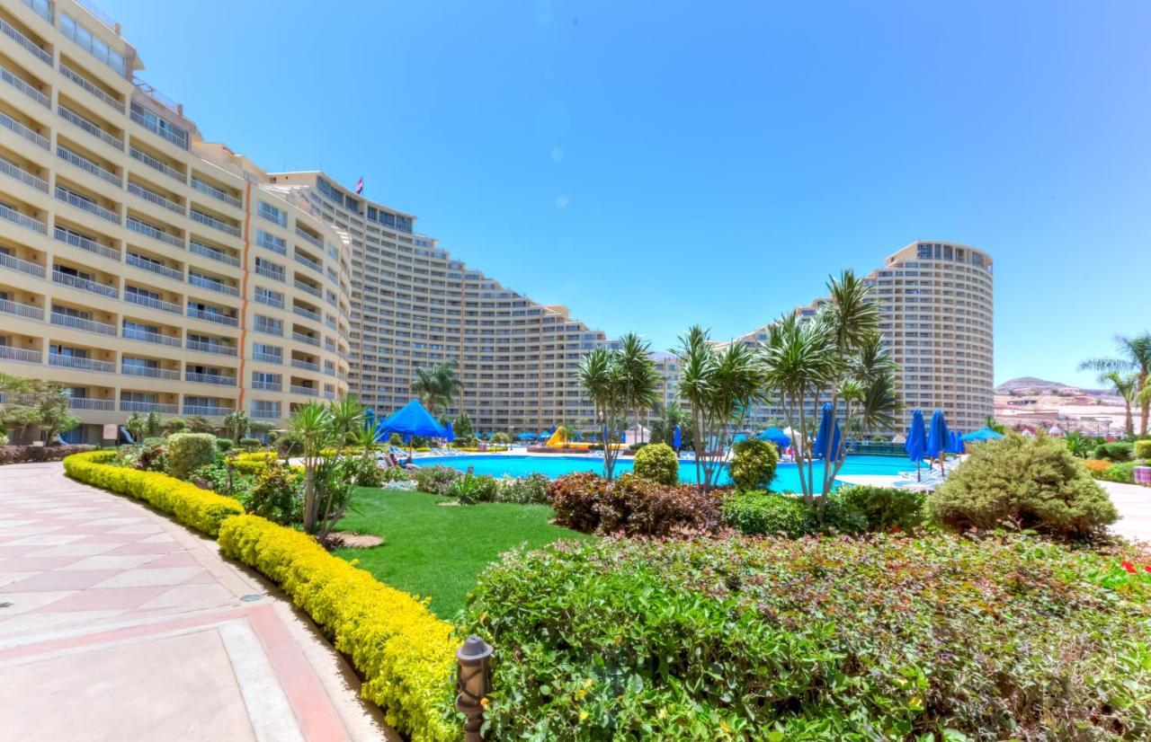 Porto Sokhna Pyramids Apartments Powered By Amer-Group Family Only 艾因苏赫纳 外观 照片